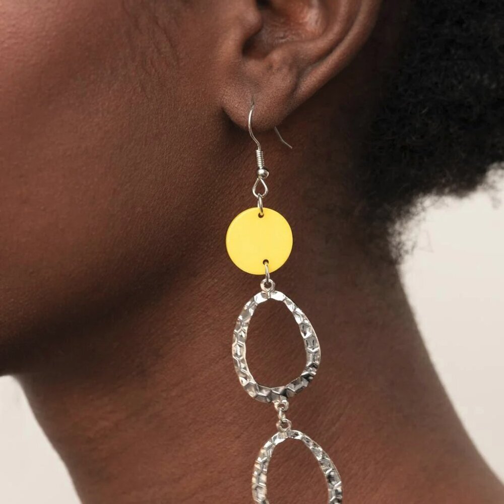 Paparazzi Jewelry Accessories - Surfside Shimmer - Yellow Earrings - Vintage - Picture 3 of 4